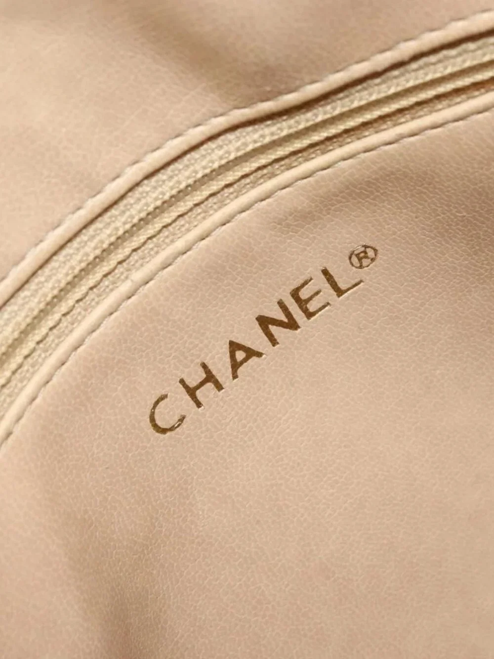 CHANEL Matelasse Chain Shoulder Tote Bag Lamb Skin Beige Gold CC Auth ARZ444